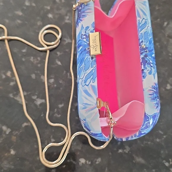 Lilly Pulitzer hard-sided clutch - Picture 3 of 6